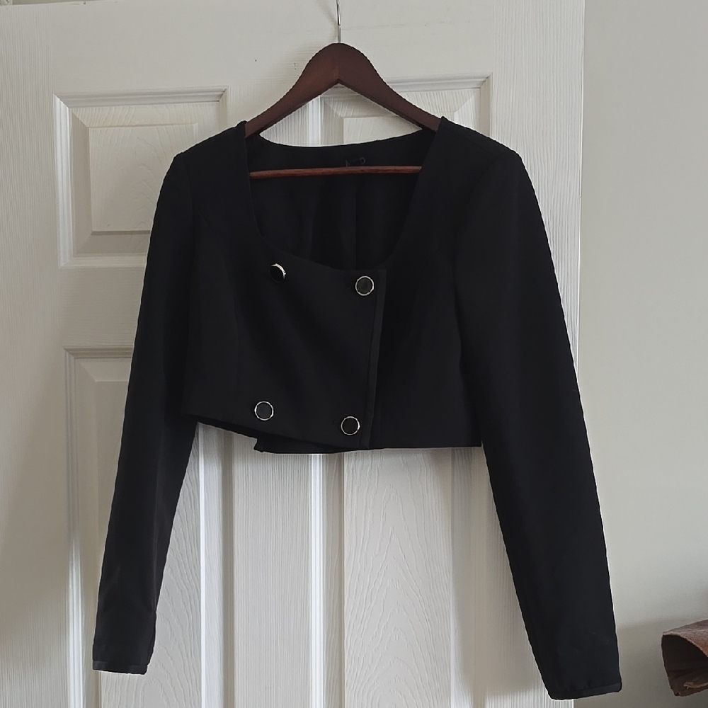 NBD Revolve Cropped Blazer